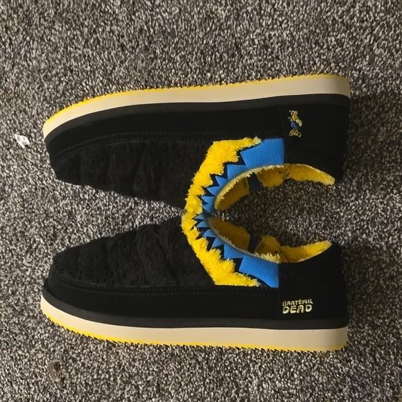 Sanuk grateful dead slide on shoes - Picture 3 of 3
